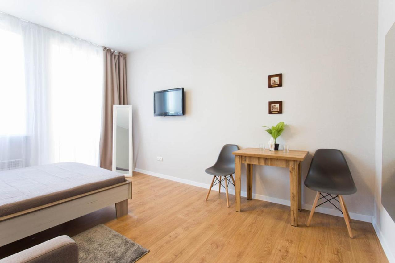 Modern Studio Beside Metro Yaroslava Mudroho, Universytet - Chernyshevska Str 95-7 Jarkov Exterior foto