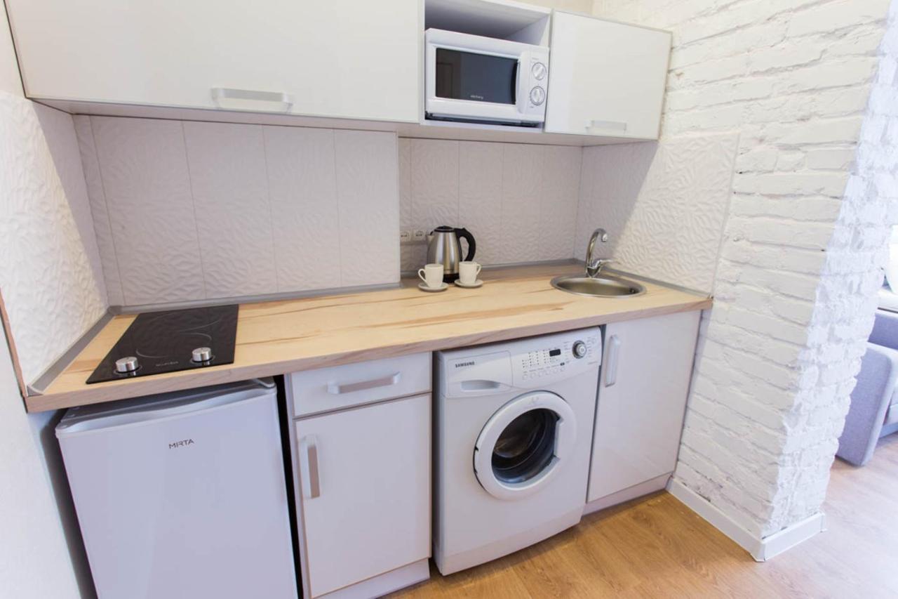Modern Studio Beside Metro Yaroslava Mudroho, Universytet - Chernyshevska Str 95-7 Jarkov Exterior foto