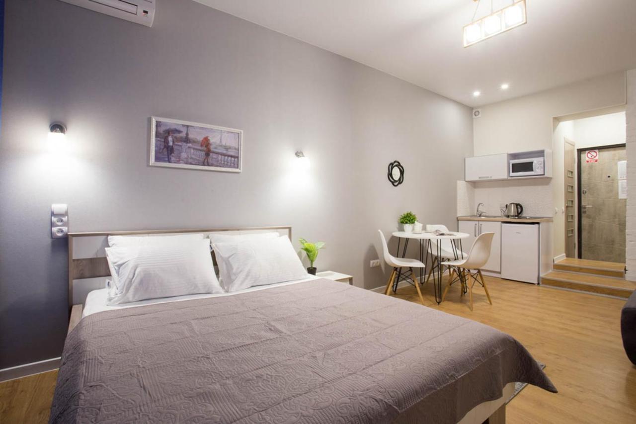 Modern Studio Beside Metro Yaroslava Mudroho, Universytet - Chernyshevska Str 95-7 Jarkov Exterior foto