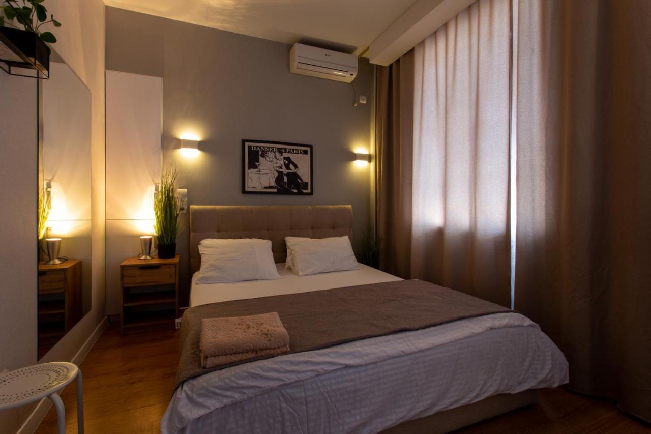 Modern Studio Beside Metro Yaroslava Mudroho, Universytet - Chernyshevska Str 95-7 Jarkov Exterior foto
